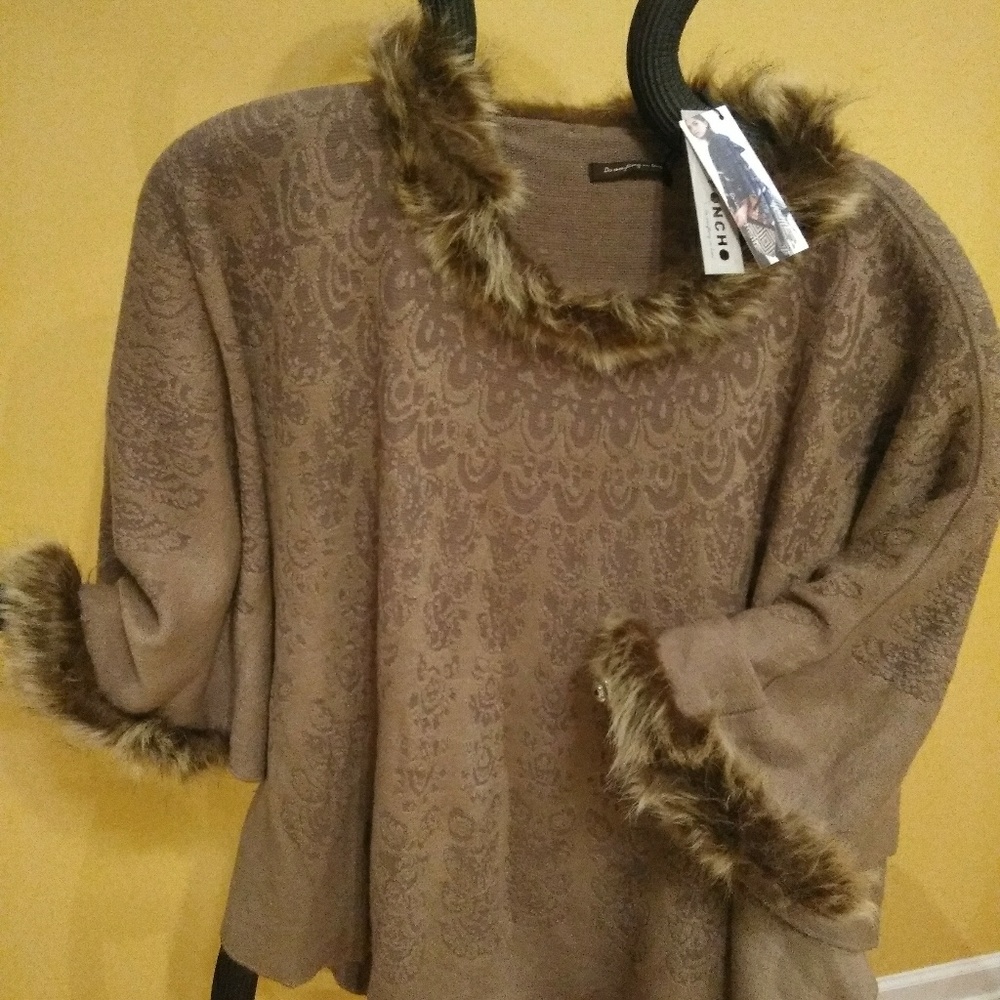 Do Everything in Love Puncho